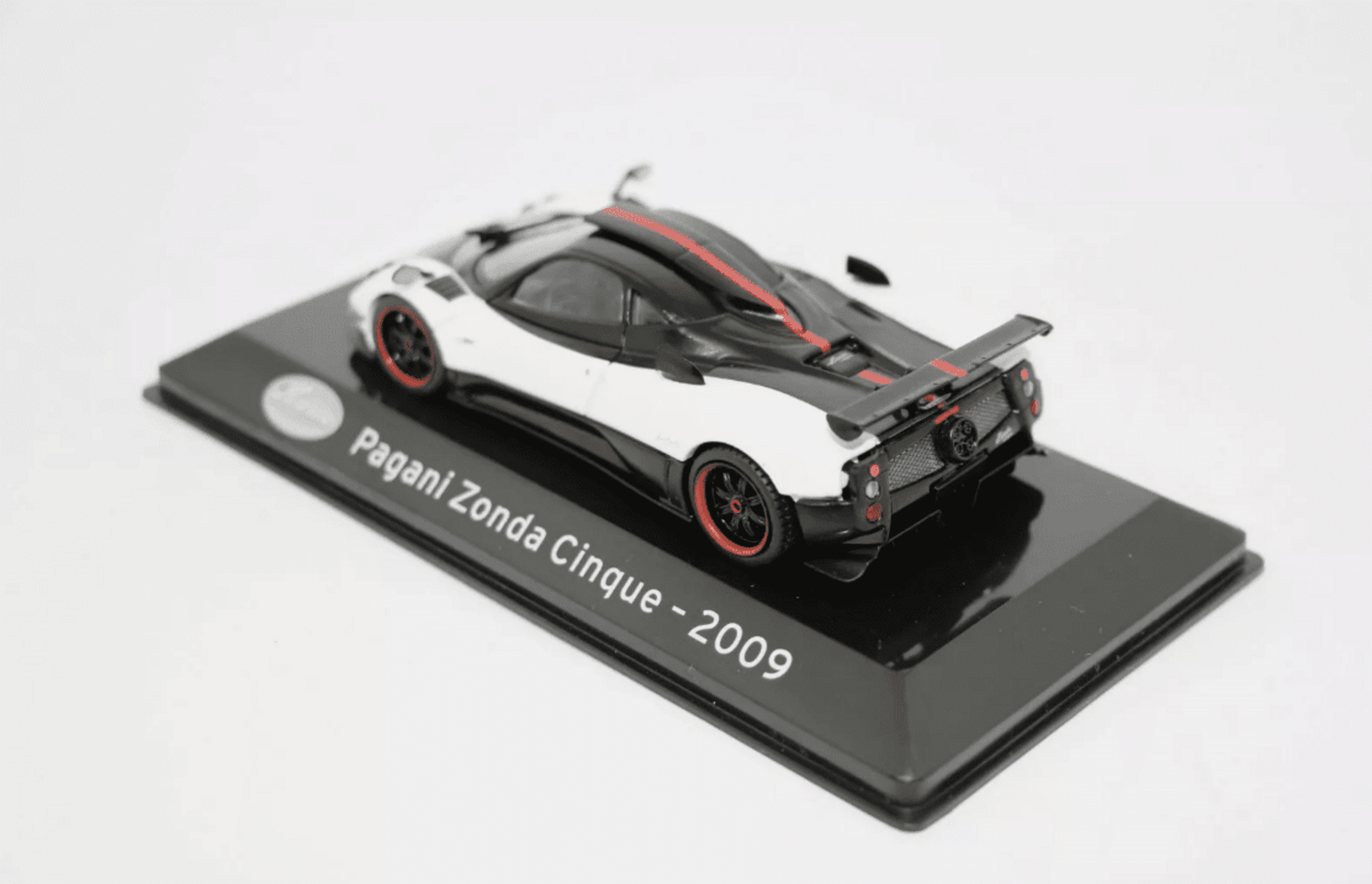 Pagani Zonda Cinque (2009) - 6