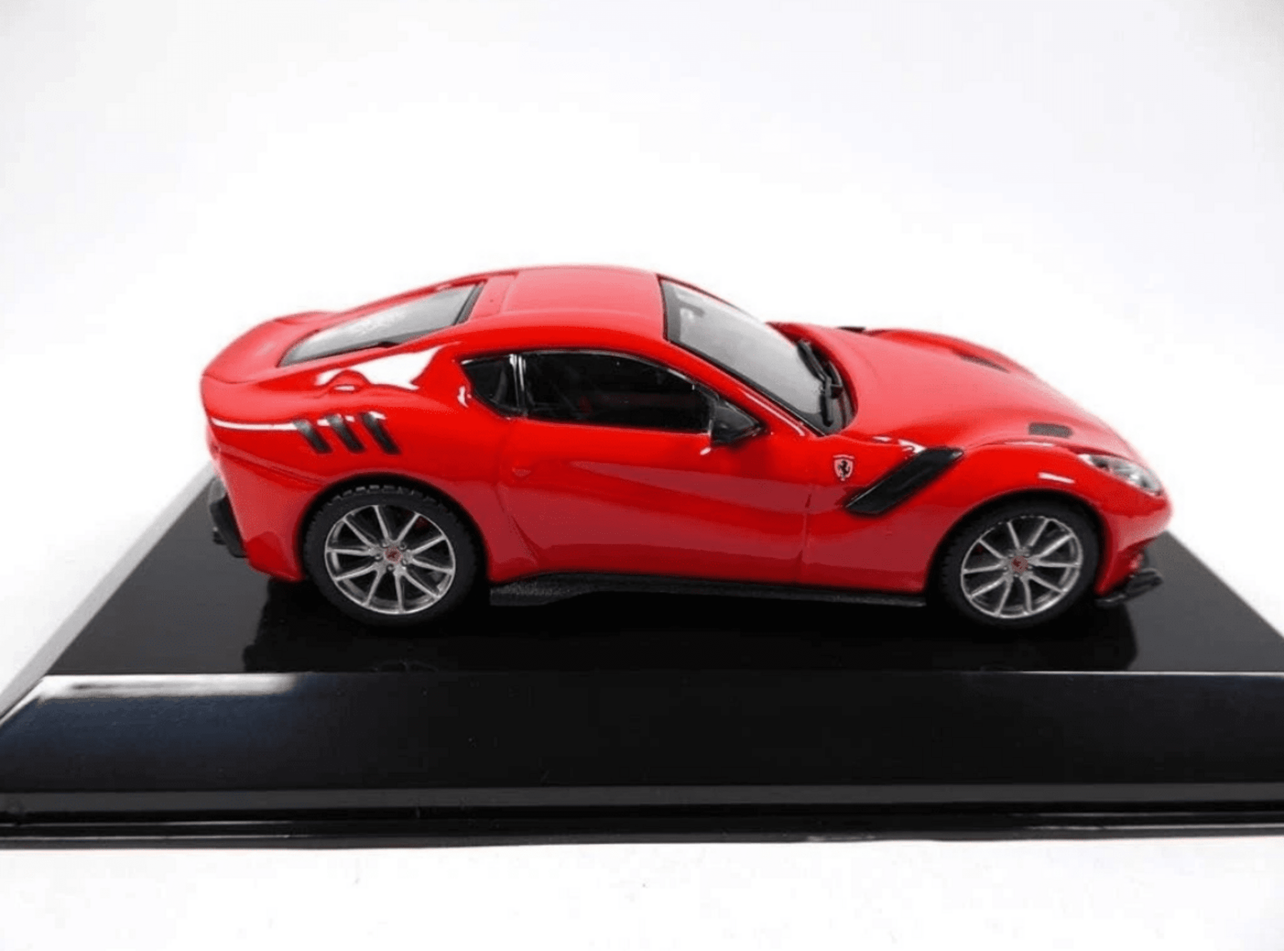 Ferrari F12TDF / F12 TDF (2015) - 4