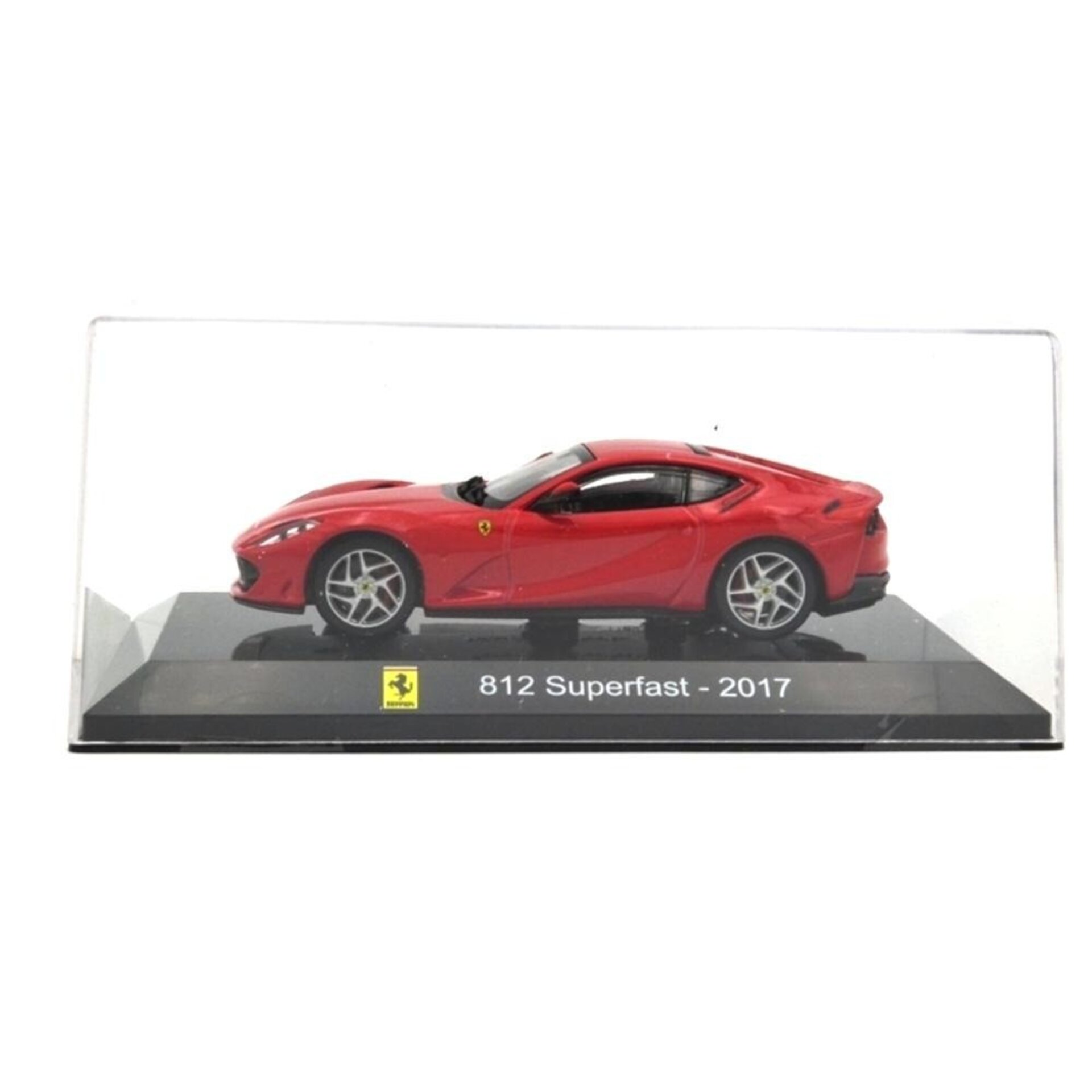 Ferrari 812 Superfast (2017) - 6