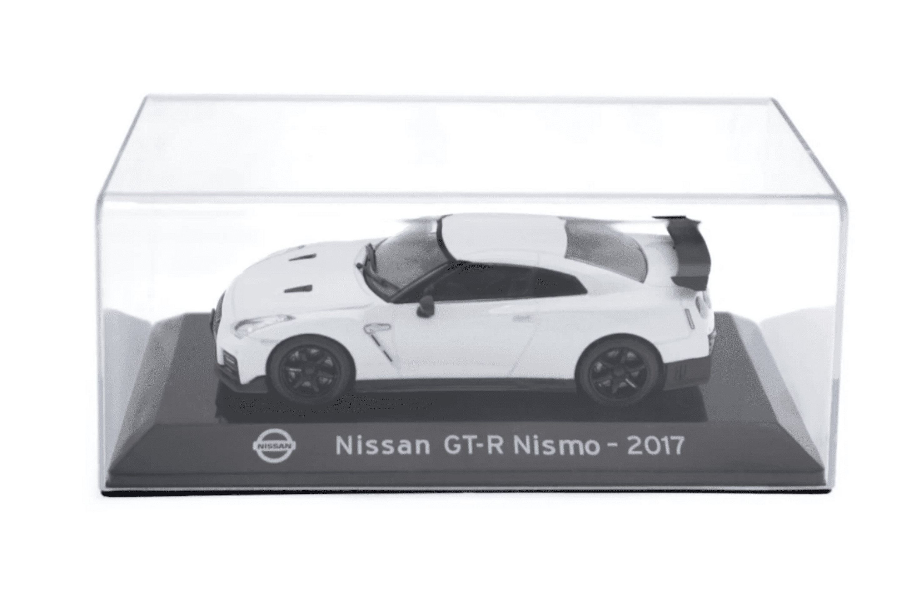Nissan GT-R Nismo (2017) - 5