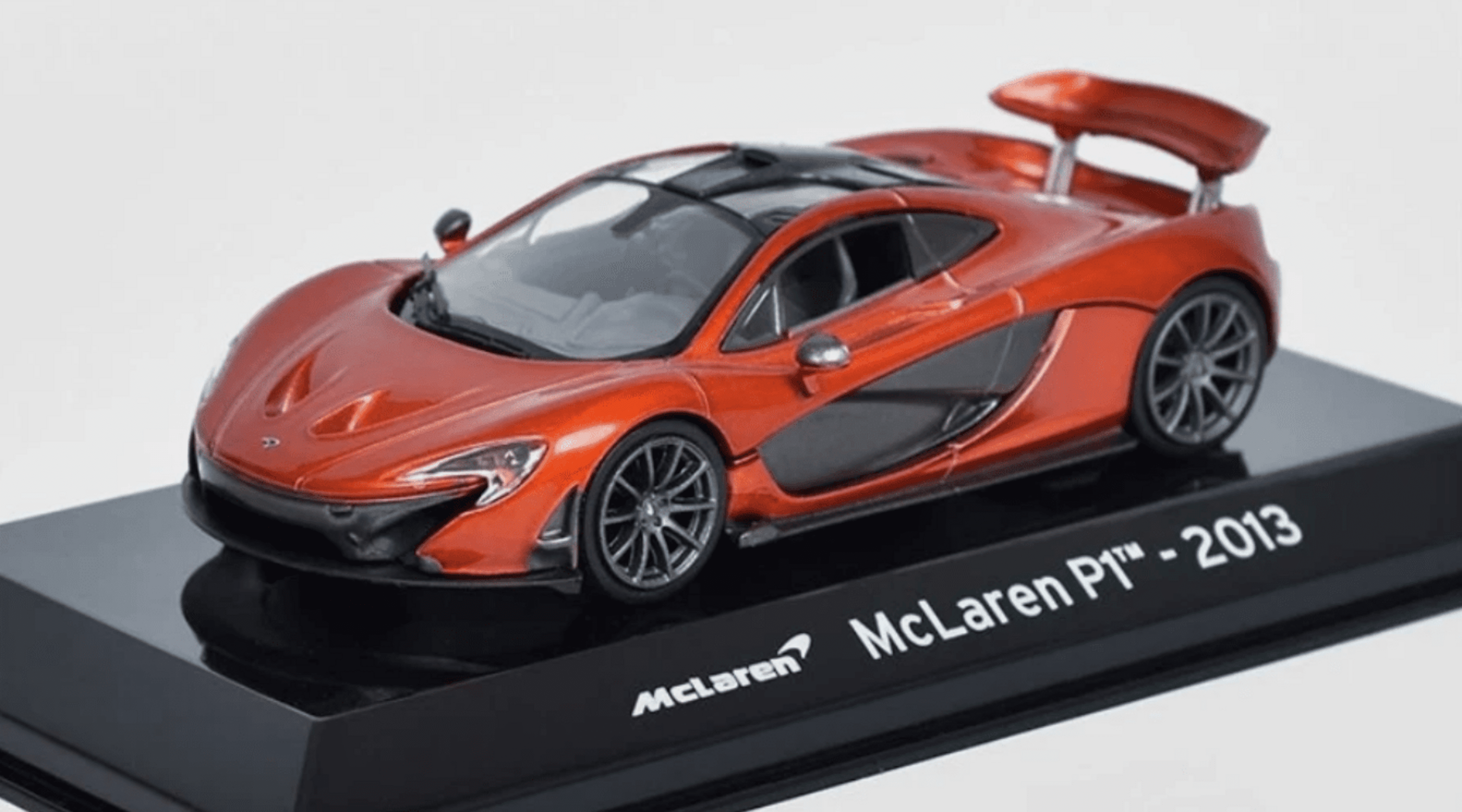 McLaren P1 (2013) - 2