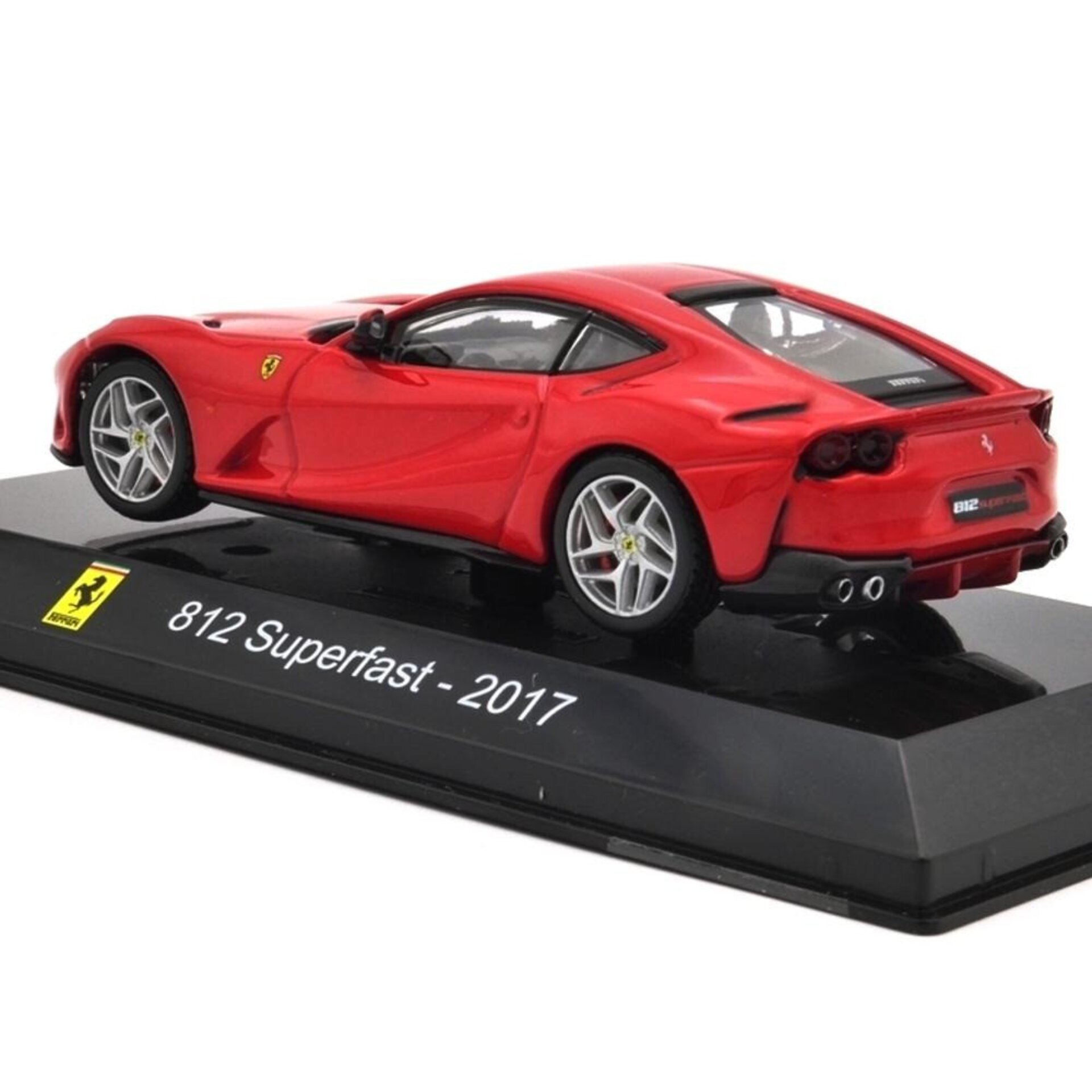 Ferrari 812 Superfast (2017) - 3