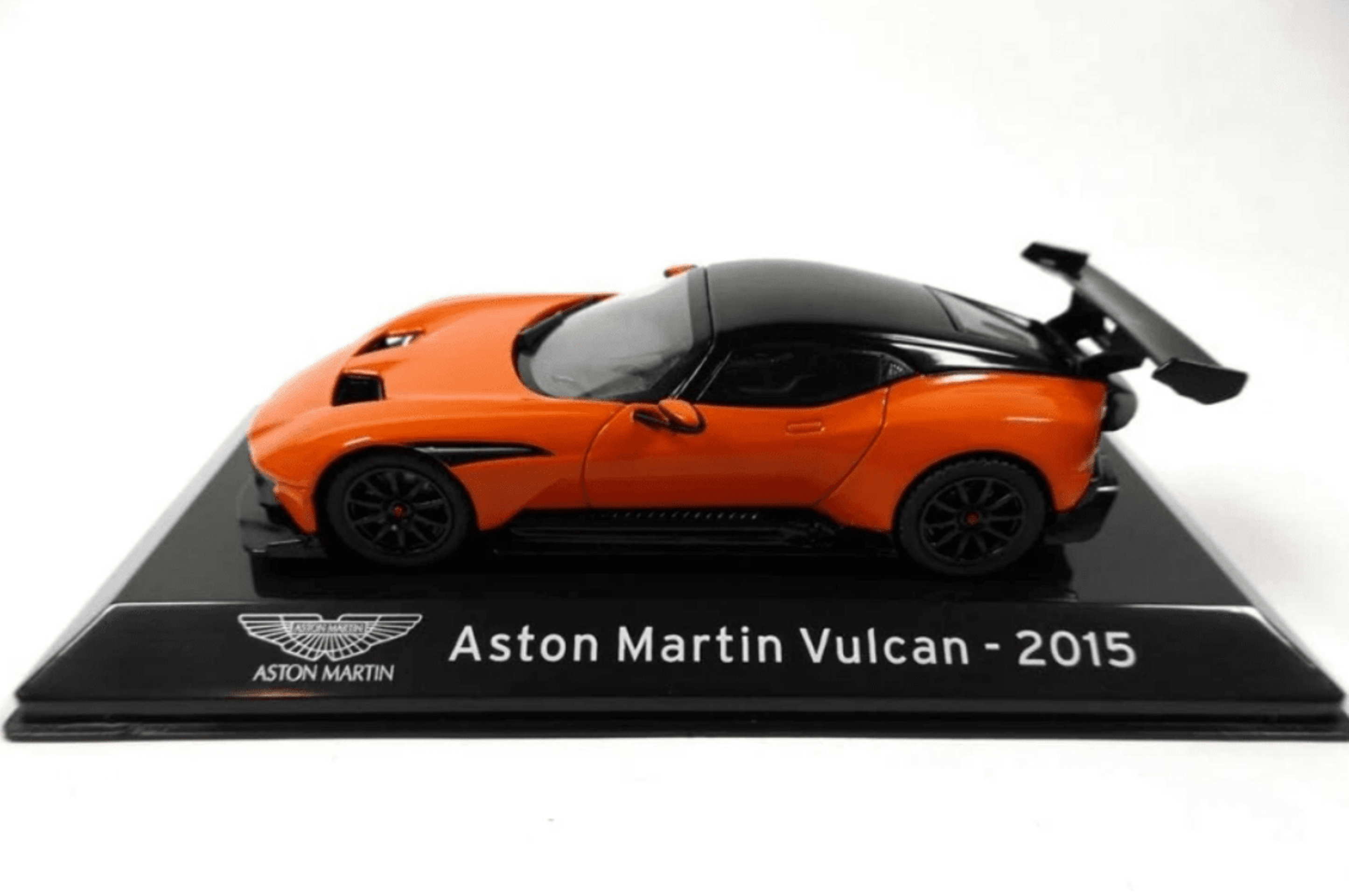 Aston Martin Vulcan (2015) - 6