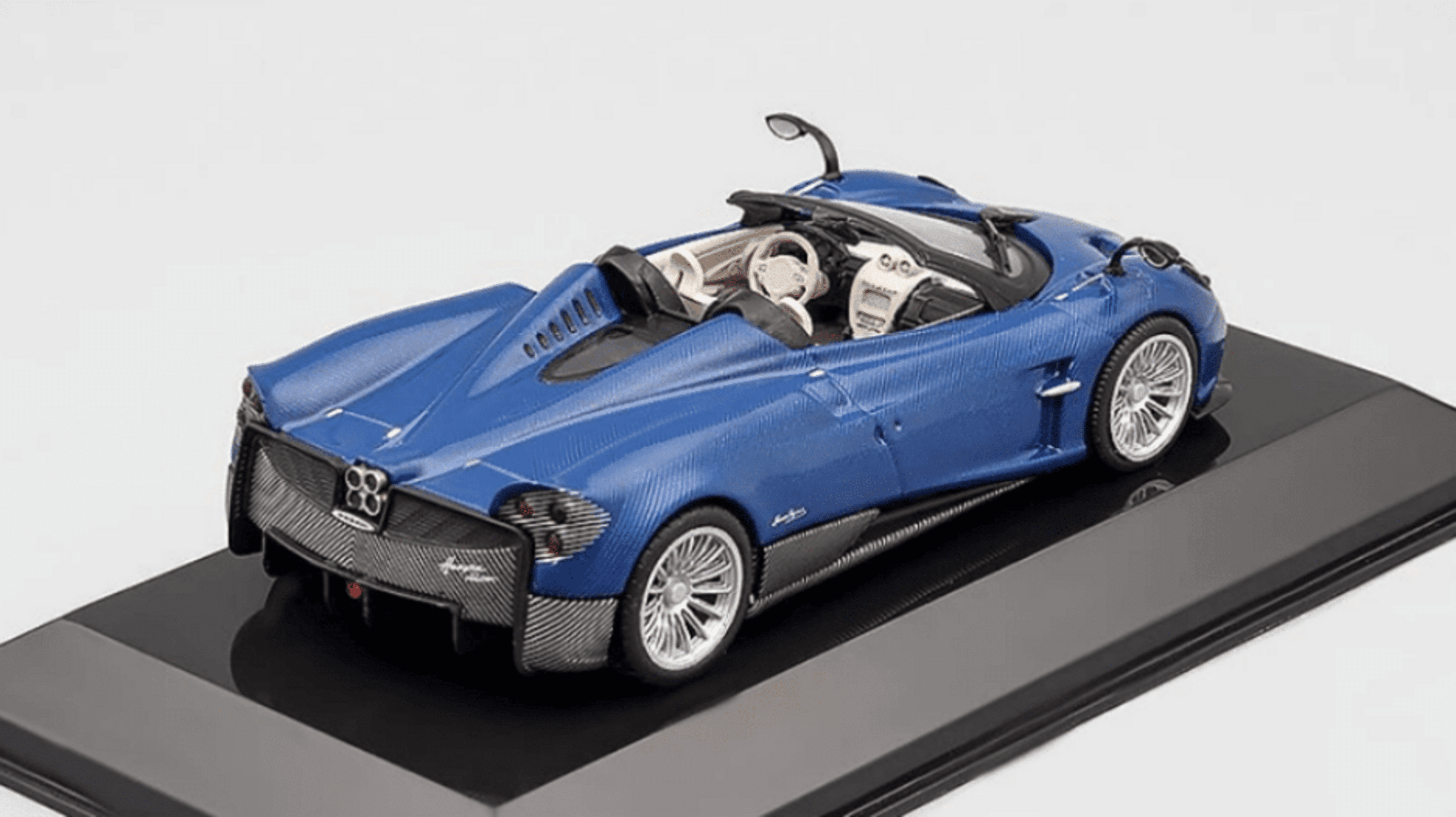 Pagani Huayra Roadster (2017) - 4