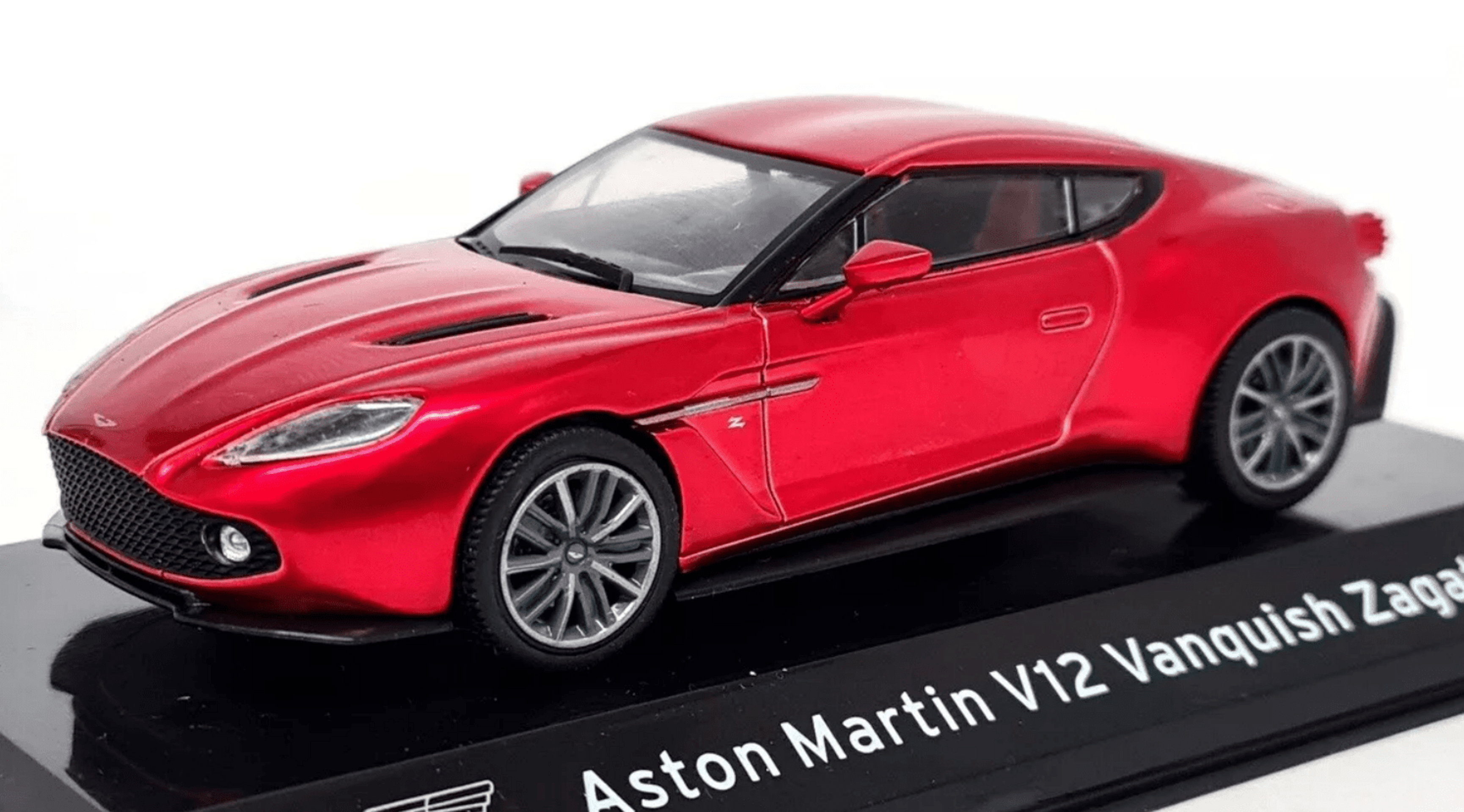 Aston Martin V12 Vanquish Zagato (2016) - 2